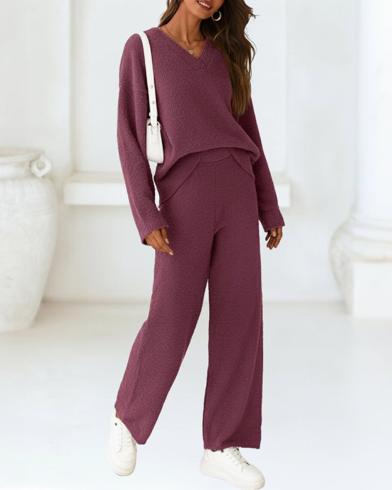 Ultra Soft Marshmallow 2-Piece Lounge Set – V-Neck Top & Wide-Leg Pants
