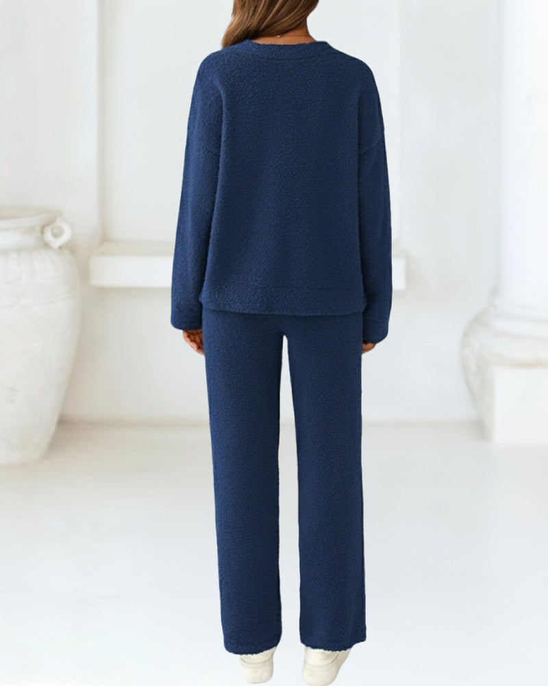 Ultra Soft Marshmallow 2-Piece Lounge Set – V-Neck Top & Wide-Leg Pants