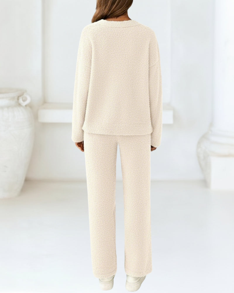 Ultra Soft Marshmallow 2-Piece Lounge Set – V-Neck Top & Wide-Leg Pants