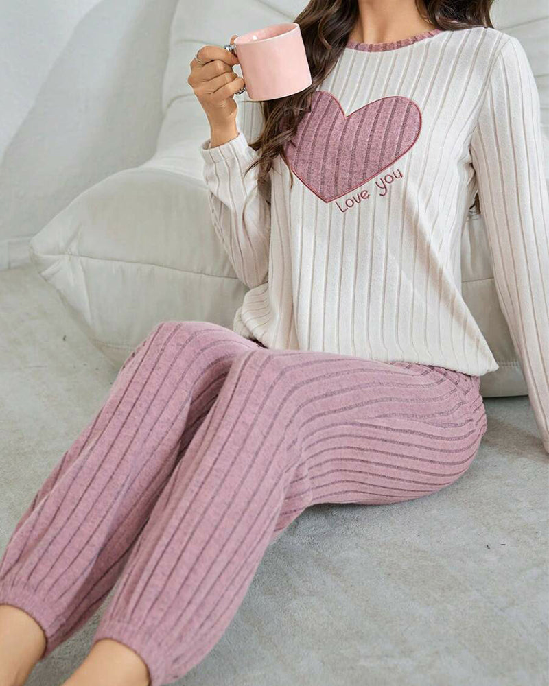Women’s Heart Print Pajama Set – Long Sleeve Top & Pants Loungewear
