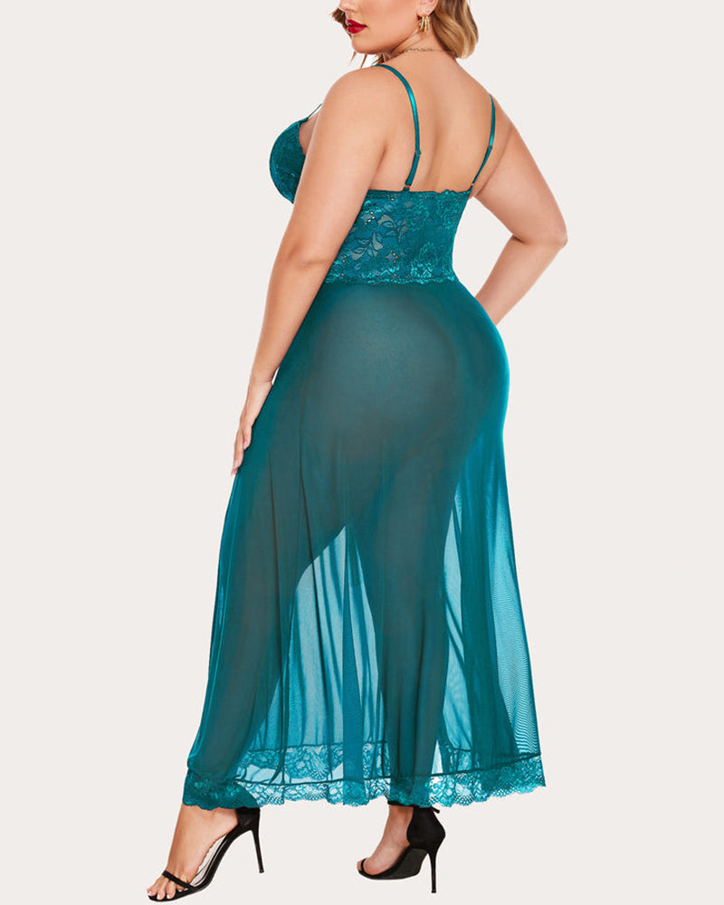 Sexy Black Plus Size Side-Slit Dress – Flattering Curvy Fit