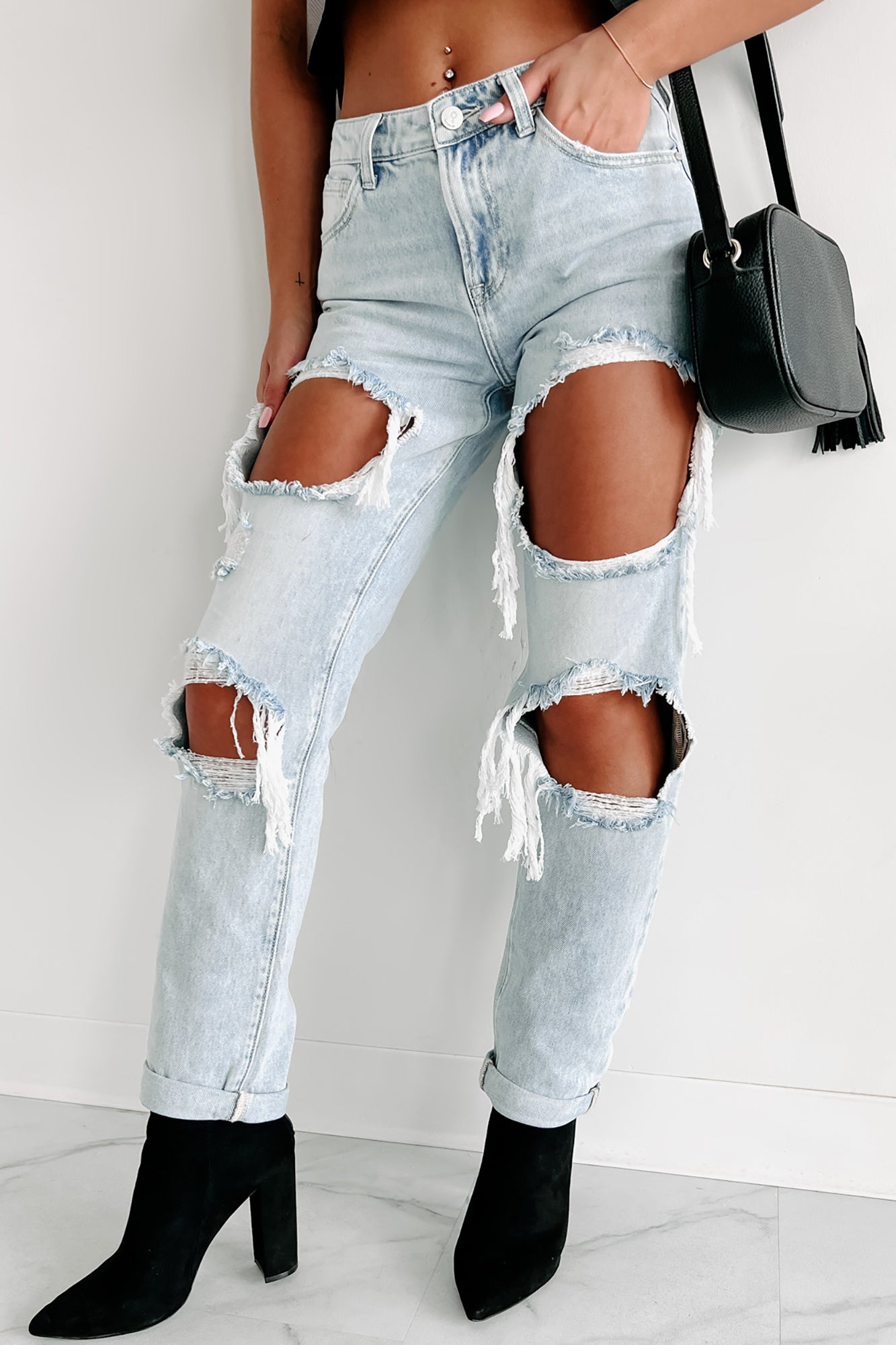 Shesways®Losing Control High Rise Ripped Baggy Jeans (Light)